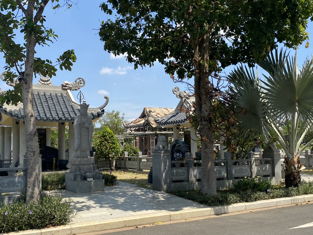 mộ gia tộc-vĩnh hằng long thành 